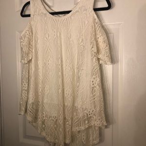 Women’s cold shoulder lace top